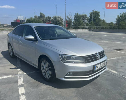 Сірий Фольксваген Джетта, об'ємом двигуна 1.6 л та пробігом 130 тис. км за 14999 $, фото 1 на Automoto.ua