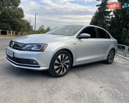 Серый Фольксваген Джетта, объемом двигателя 1.39 л и пробегом 130 тыс. км за 12500 $, фото 3 на Automoto.ua