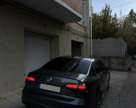 Серый Фольксваген Джетта, объемом двигателя 1.8 л и пробегом 57 тыс. км за 16800 $, фото 5 на Automoto.ua