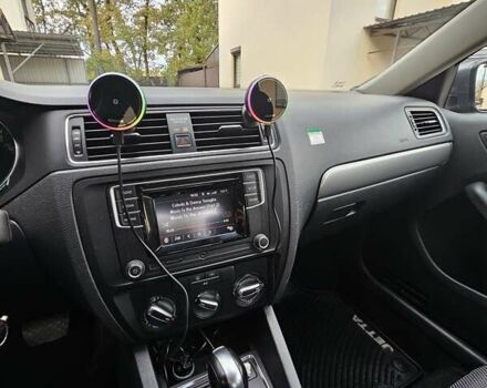 Сірий Фольксваген Джетта, об'ємом двигуна 1.4 л та пробігом 80 тис. км за 10499 $, фото 37 на Automoto.ua