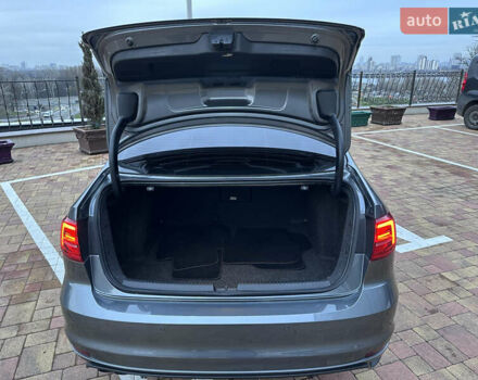 Серый Фольксваген Джетта, объемом двигателя 2 л и пробегом 188 тыс. км за 14500 $, фото 30 на Automoto.ua