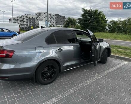 Фольксваген Джетта 2016 в Львове на Automoto.ua Серый Фольксваген Джетта, объемом двигателя 1.39 л и пробегом 180 тыс. км за 10300 $, фото 2 на Automoto.ua