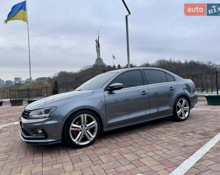 Серый Фольксваген Джетта, объемом двигателя 2 л и пробегом 188 тыс. км за 14500 $, фото 3 на Automoto.ua