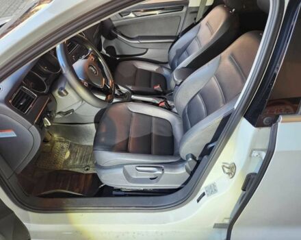 Серый Фольксваген Джетта, объемом двигателя 2 л и пробегом 85 тыс. км за 12500 $, фото 5 на Automoto.ua