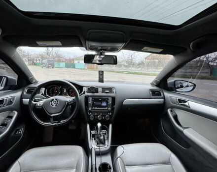 Сірий Фольксваген Джетта, об'ємом двигуна 1.39 л та пробігом 144 тис. км за 11999 $, фото 7 на Automoto.ua