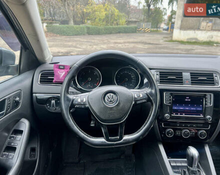 Серый Фольксваген Джетта, объемом двигателя 1.6 л и пробегом 224 тыс. км за 11500 $, фото 4 на Automoto.ua