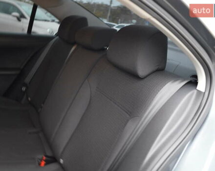 Серый Фольксваген Джетта, объемом двигателя 1.4 л и пробегом 110 тыс. км за 12800 $, фото 10 на Automoto.ua