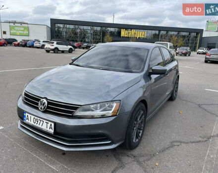 Серый Фольксваген Джетта, объемом двигателя 1.4 л и пробегом 215 тыс. км за 7650 $, фото 3 на Automoto.ua