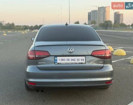 Сірий Фольксваген Джетта, об'ємом двигуна 1.8 л та пробігом 270 тис. км за 11000 $, фото 5 на Automoto.ua