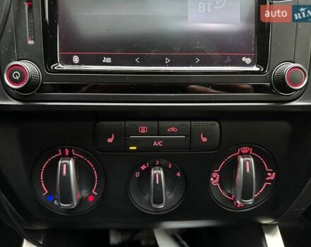 Сірий Фольксваген Джетта, об'ємом двигуна 1.4 л та пробігом 194 тис. км за 10990 $, фото 19 на Automoto.ua