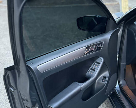 Серый Фольксваген Джетта, объемом двигателя 1.8 л и пробегом 57 тыс. км за 16800 $, фото 12 на Automoto.ua