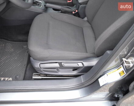 Серый Фольксваген Джетта, объемом двигателя 1.4 л и пробегом 110 тыс. км за 12800 $, фото 8 на Automoto.ua