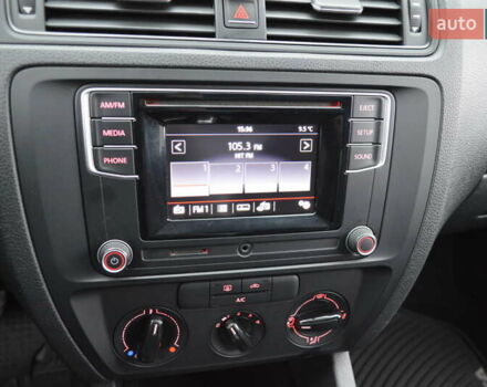 Серый Фольксваген Джетта, объемом двигателя 1.4 л и пробегом 110 тыс. км за 12800 $, фото 21 на Automoto.ua