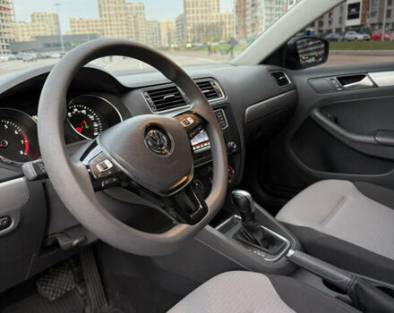 Сірий Фольксваген Джетта, об'ємом двигуна 1.39 л та пробігом 127 тис. км за 11000 $, фото 12 на Automoto.ua