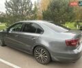 Фольксваген Джетта 2016 в Киеве на Automoto.ua Серый Фольксваген Джетта, объемом двигателя 1.8 л и пробегом 190 тыс. км за 9000 $, фото 2 на Automoto.ua