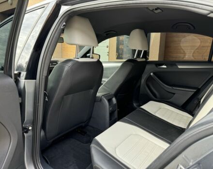 Сірий Фольксваген Джетта, об'ємом двигуна 0 л та пробігом 180 тис. км за 9750 $, фото 14 на Automoto.ua