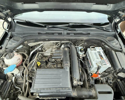 Сірий Фольксваген Джетта, об'ємом двигуна 1.39 л та пробігом 127 тис. км за 11000 $, фото 22 на Automoto.ua