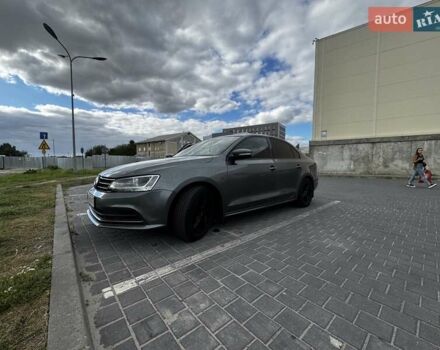 Фольксваген Джетта 2016 в Львове на Automoto.ua Серый Фольксваген Джетта, объемом двигателя 1.39 л и пробегом 180 тыс. км за 10300 $, фото 4 на Automoto.ua