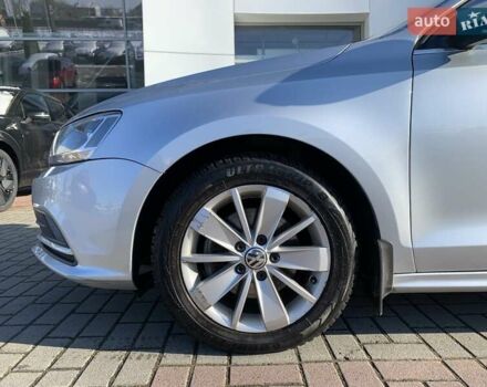 Сірий Фольксваген Джетта, об'ємом двигуна 1.6 л та пробігом 144 тис. км за 13000 $, фото 4 на Automoto.ua