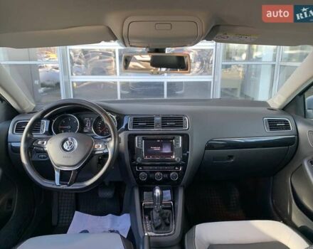 Сірий Фольксваген Джетта, об'ємом двигуна 1.6 л та пробігом 144 тис. км за 13000 $, фото 11 на Automoto.ua