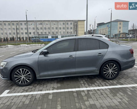Сірий Фольксваген Джетта, об'ємом двигуна 1.4 л та пробігом 160 тис. км за 11000 $, фото 2 на Automoto.ua