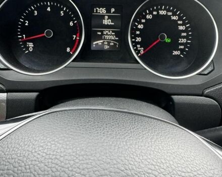 Фольксваген Джетта 2016 в Львове на Automoto.ua Серый Фольксваген Джетта, объемом двигателя 1.4 л и пробегом 179 тыс. км за 10300 $, фото 5 на Automoto.ua