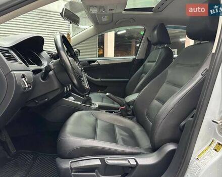 Сірий Фольксваген Джетта, об'ємом двигуна 1.4 л та пробігом 194 тис. км за 10990 $, фото 9 на Automoto.ua