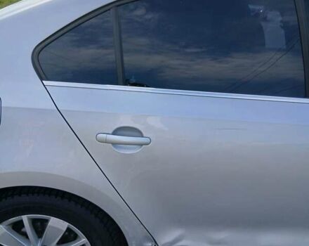 Сірий Фольксваген Джетта, об'ємом двигуна 1.6 л та пробігом 195 тис. км за 12000 $, фото 3 на Automoto.ua