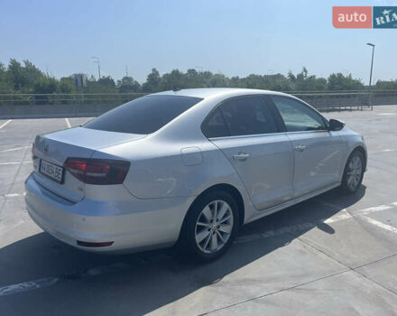 Сірий Фольксваген Джетта, об'ємом двигуна 1.6 л та пробігом 130 тис. км за 14999 $, фото 2 на Automoto.ua