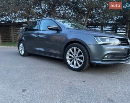 Серый Фольксваген Джетта, объемом двигателя 1.6 л и пробегом 186 тыс. км за 12600 $, фото 5 на Automoto.ua