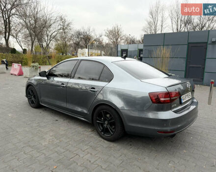 Серый Фольксваген Джетта, объемом двигателя 1.8 л и пробегом 237 тыс. км за 10300 $, фото 2 на Automoto.ua