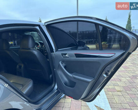 Серый Фольксваген Джетта, объемом двигателя 2 л и пробегом 188 тыс. км за 14500 $, фото 31 на Automoto.ua