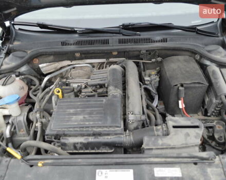 Серый Фольксваген Джетта, объемом двигателя 1.4 л и пробегом 110 тыс. км за 12800 $, фото 26 на Automoto.ua