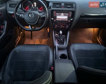 Серый Фольксваген Джетта, объемом двигателя 1.6 л и пробегом 186 тыс. км за 12600 $, фото 11 на Automoto.ua