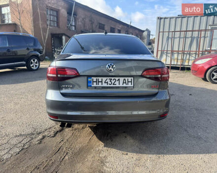 Серый Фольксваген Джетта, объемом двигателя 1.8 л и пробегом 119 тыс. км за 12000 $, фото 4 на Automoto.ua