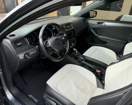 Сірий Фольксваген Джетта, об'ємом двигуна 0 л та пробігом 180 тис. км за 9750 $, фото 11 на Automoto.ua