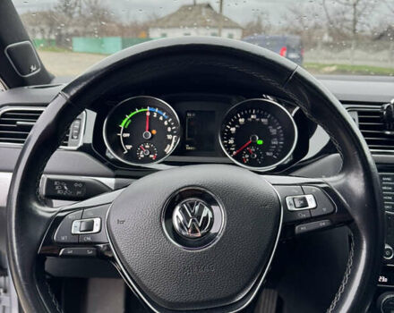 Сірий Фольксваген Джетта, об'ємом двигуна 1.39 л та пробігом 144 тис. км за 11999 $, фото 12 на Automoto.ua