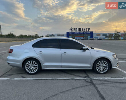Сірий Фольксваген Джетта, об'ємом двигуна 1.8 л та пробігом 164 тис. км за 12000 $, фото 4 на Automoto.ua