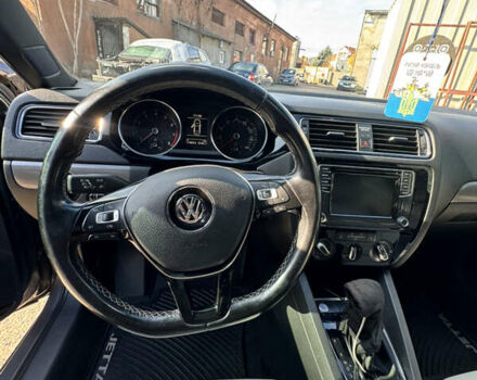 Серый Фольксваген Джетта, объемом двигателя 1.8 л и пробегом 119 тыс. км за 12000 $, фото 9 на Automoto.ua