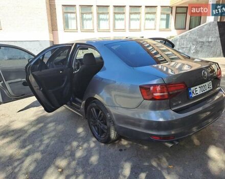 Серый Фольксваген Джетта, объемом двигателя 1.4 л и пробегом 178 тыс. км за 9400 $, фото 17 на Automoto.ua