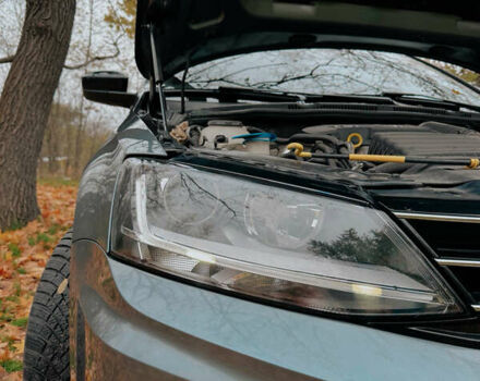 Фольксваген Джетта 2017 в Кременчуге на Automoto.ua Серый Фольксваген Джетта, объемом двигателя 1.4 л и пробегом 92 тыс. км за 13100 $, фото 17 на Automoto.ua