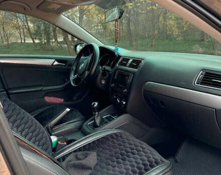 Фольксваген Джетта 2017 в Кременчуге на Automoto.ua Серый Фольксваген Джетта, объемом двигателя 1.4 л и пробегом 92 тыс. км за 13100 $, фото 14 на Automoto.ua