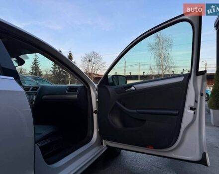 Сірий Фольксваген Джетта, об'ємом двигуна 0 л та пробігом 188 тис. км за 13400 $, фото 64 на Automoto.ua