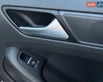 Сірий Фольксваген Джетта, об'ємом двигуна 0 л та пробігом 188 тис. км за 13400 $, фото 59 на Automoto.ua