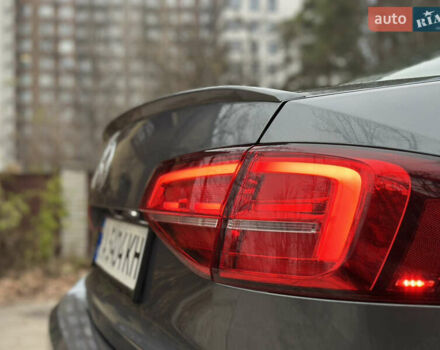 Серый Фольксваген Джетта, объемом двигателя 2 л и пробегом 105 тыс. км за 13800 $, фото 25 на Automoto.ua