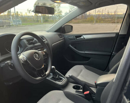 Серый Фольксваген Джетта, объемом двигателя 1.4 л и пробегом 100 тыс. км за 11400 $, фото 9 на Automoto.ua