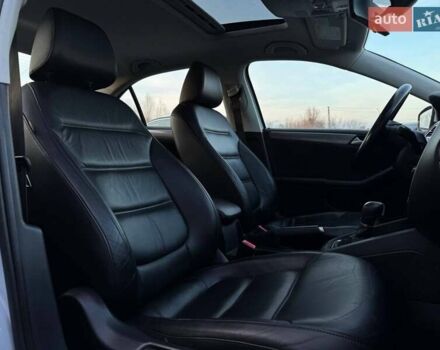 Сірий Фольксваген Джетта, об'ємом двигуна 0 л та пробігом 188 тис. км за 13400 $, фото 71 на Automoto.ua