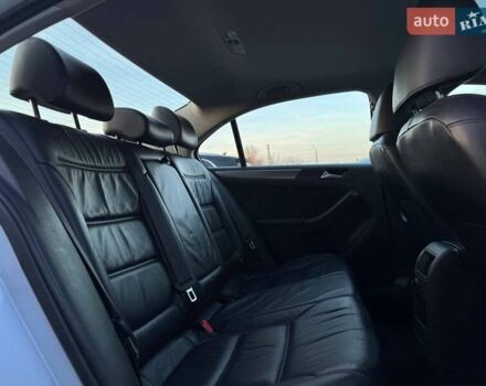 Сірий Фольксваген Джетта, об'ємом двигуна 0 л та пробігом 188 тис. км за 13400 $, фото 63 на Automoto.ua