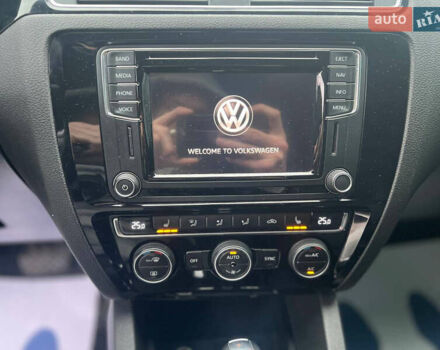 Серый Фольксваген Джетта, объемом двигателя 1.8 л и пробегом 126 тыс. км за 10900 $, фото 10 на Automoto.ua