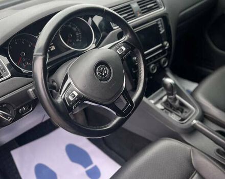 Серый Фольксваген Джетта, объемом двигателя 1.8 л и пробегом 126 тыс. км за 10900 $, фото 9 на Automoto.ua